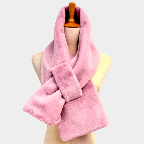 Stocking Stuffer, Cozy Solid Color Faux Fur Pull Through Scarf - Picture 4 of 6